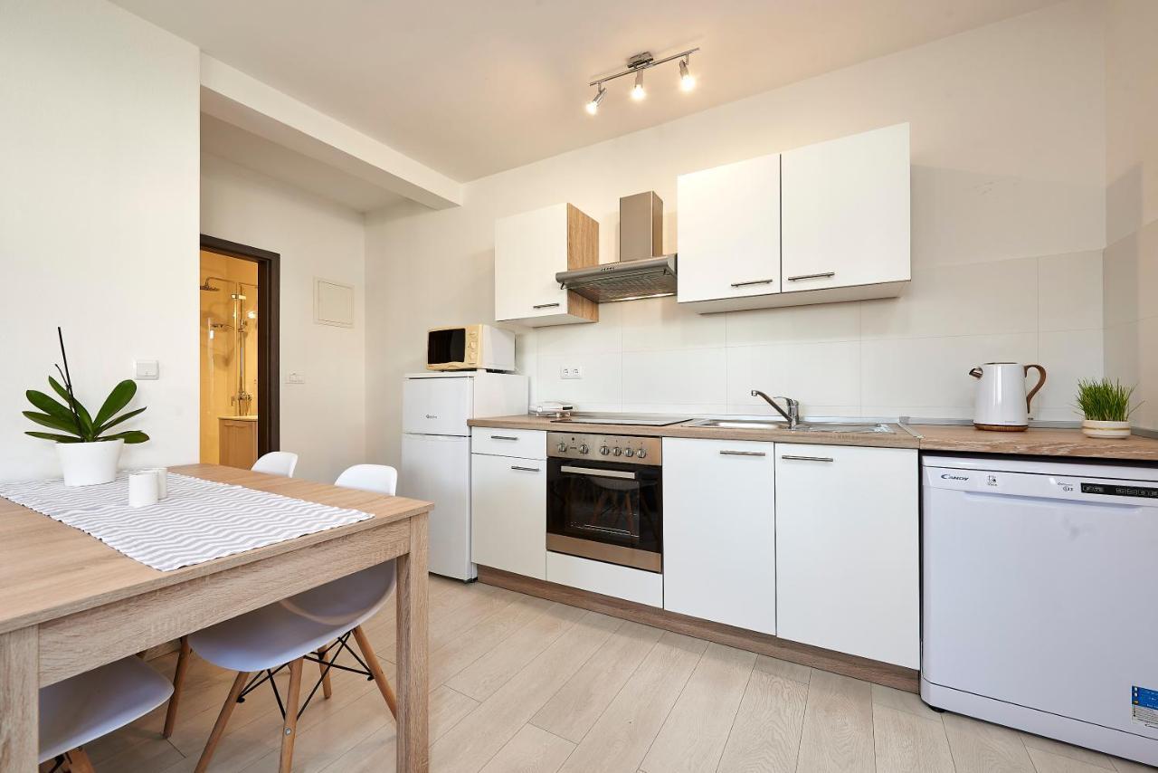 Apartmani Sara I Klara Trogir Zewnętrze zdjęcie