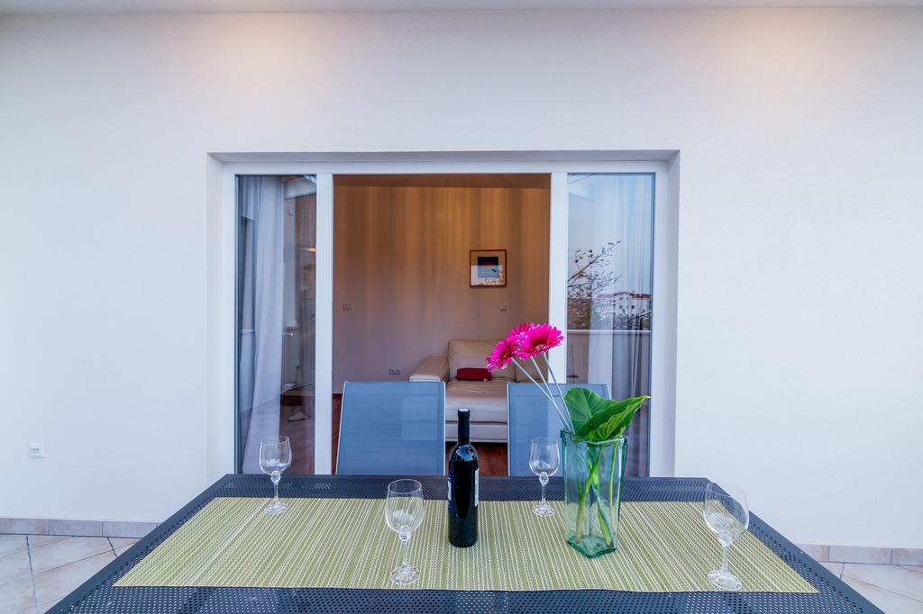 Apartmani Sara I Klara Trogir Zewnętrze zdjęcie