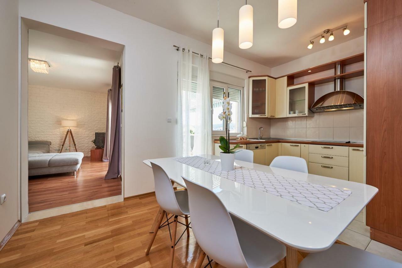 Apartmani Sara I Klara Trogir Zewnętrze zdjęcie