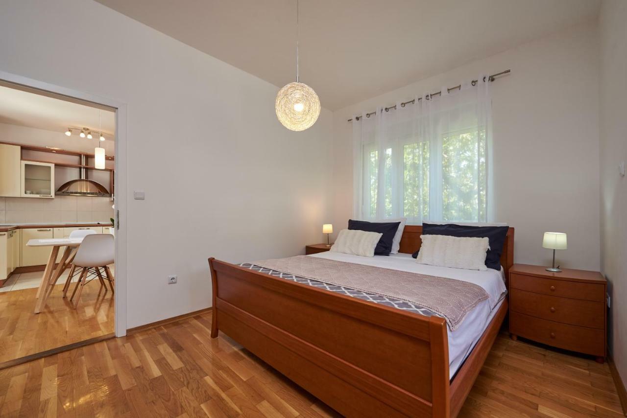 Apartmani Sara I Klara Trogir Zewnętrze zdjęcie